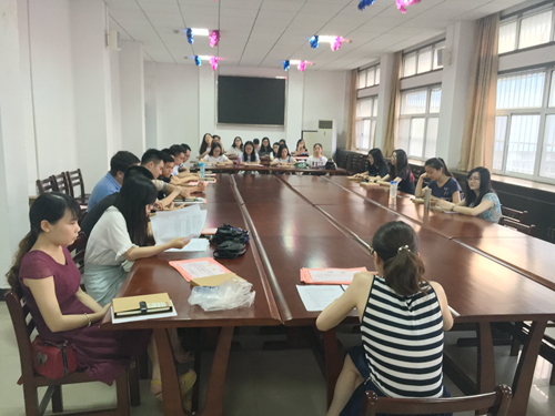 公司研究生会顺利召开总结表彰换届会议