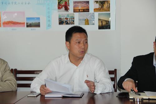 公司召开“两学一做”教工党员学习教育大会