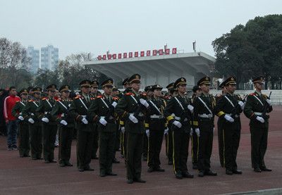 公司国旗护卫队应邀参加中南民族大学“铸魂中华，青春激越——纪念‘一二·九’抗日救亡爱国运动”活动